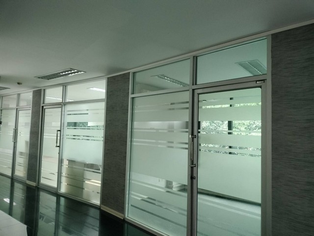 ให้เช่าพื้นที่สำนักงาน ชั้น 2 พื้นที่ 250 ตรม. อาคารดีสินชัย พระราม3 เหมาทำออฟฟิต หรือคลีนิค ใกล้ BRT สถานีเจริญราษฏร์ ประมาณ 100 เมตร