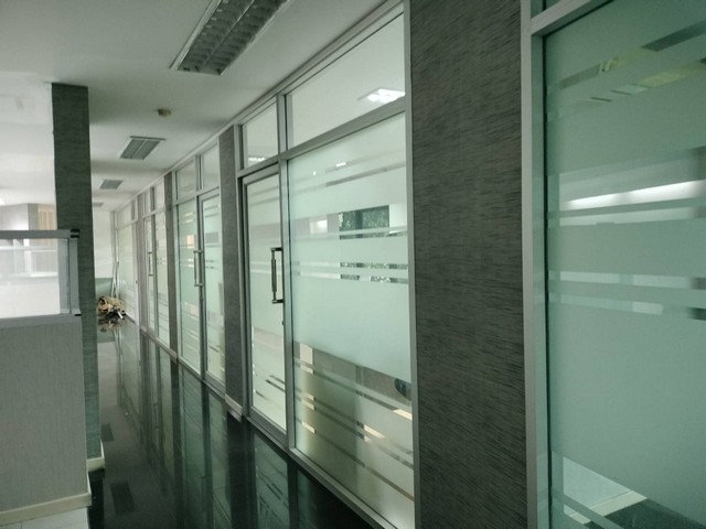 ให้เช่าพื้นที่สำนักงาน ชั้น 2 พื้นที่ 250 ตรม. อาคารดีสินชัย พระราม3 เหมาทำออฟฟิต หรือคลีนิค ใกล้ BRT สถานีเจริญราษฏร์ ประมาณ 100 เมตร