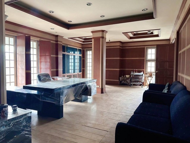 ขาย/เช่าด่วน อาคารสำนักงานหรู 8 ชั้น 70 ตร.ว. ใกล้เซนทรัลพระราม 9 