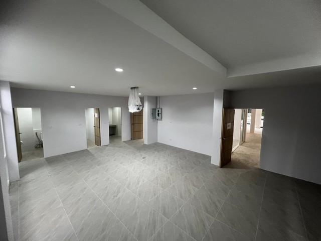 ให้เช่าโฮมออฟฟิศ 4 ชั้นซอยอ่อนนุช สร้างใหม่ พื้นที่ 900 ตรม. ซอยอ่อนนุช 70-1 ใกล้รถไฟฟ้าสถานีศรีนุช 