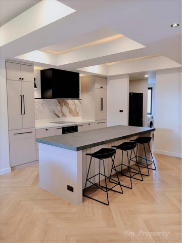 Sm542  ขายบ้านเดี่ยว 3 ชั้น ย่านสุขุมวิท 71หลังมุม Fully Furnished ใกล้รถไฟฟ้า BTS เอกมัย
