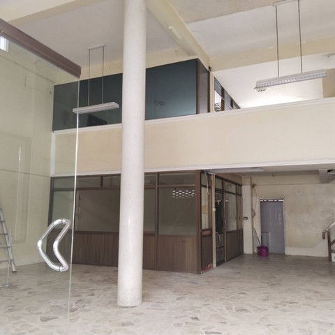 ขายอาคารพาณิชย์  ต. พลับพลา อ.เมือง จ.จันทบุรี 2 คูหา ห้องมุม 