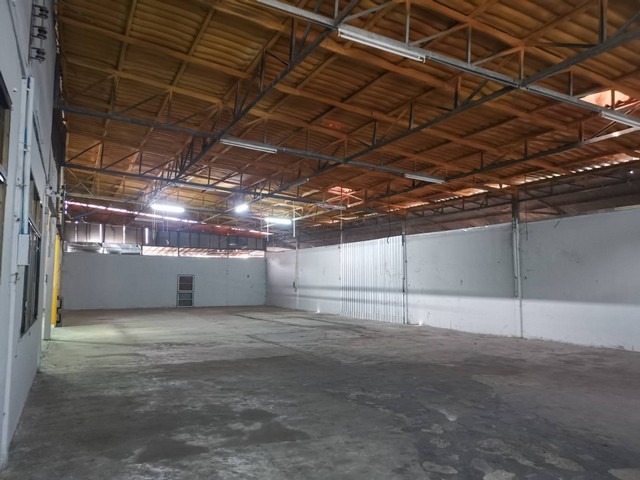 ให้เช่าโกดังให้เช่าโรงงานอยู่ถนนพระรามสองซอย 18 สุขสวัสดิ์ซอย 14 สุขสวัสดิ์ ซอย 2 เข้าออกได้หลายทางเขตจอมทอง