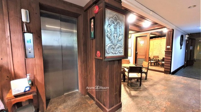 ขายโรงแรม ในคูเมือง ใจกลางเมืองเชียงใหม่ มี 4 ชั้น 24 ห้อง พร้อมโฮสเทล 12 ห้อง 