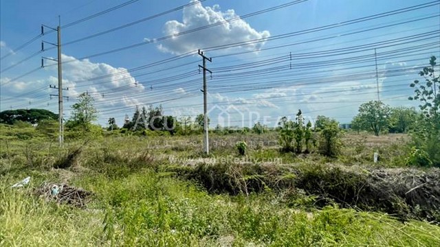 ขายที่ดินเปล่าติดถนนซุปเปอร์ไฮเวย์ เชียงใหม่-ลำปาง จ.ลำพูน 7-2-40.9 ไร่