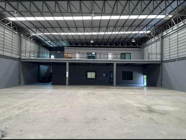 ให้เช่าโกดังพร้อมออฟฟิศ 645 ตรม. บนเนื้อที่ 200 ตรว. ถนนเทพารักษ์ ย่านบางบ่อ ใกล้นิคมอุตสาหกรรมบางพลี