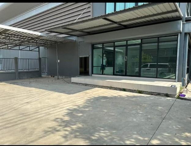 EPL-WH0551 ให้เช่าโกดังพร้อมออฟฟิศ ย่านบางบ่อ ถนนเทพารักษ์ พื้นที่ใช้สอย 645 ตรม. เนื้อที่ประมาณ 200 ตรว. ใกล้นิคมอุตสาหกรรมบางพลี 