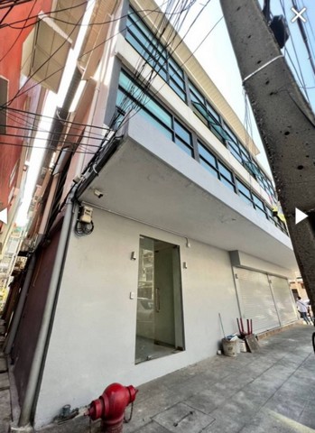 รหัสC5867 ให้เช่าอาคาร 4ชั้น ทำเลดีใจกลางเมืองย่านถนนพลับพลาไชย ถนนบำรุงเมือง ป้อมปราบศัตรูพ่าย