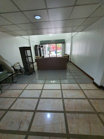 รหัสC5866 ให้เช่าอาคาพาณิชย์ 3ชั้น ทำเลดีทำการค้าได้ ริมถนนหนามแดง-บางพลี สมุทรปราการ