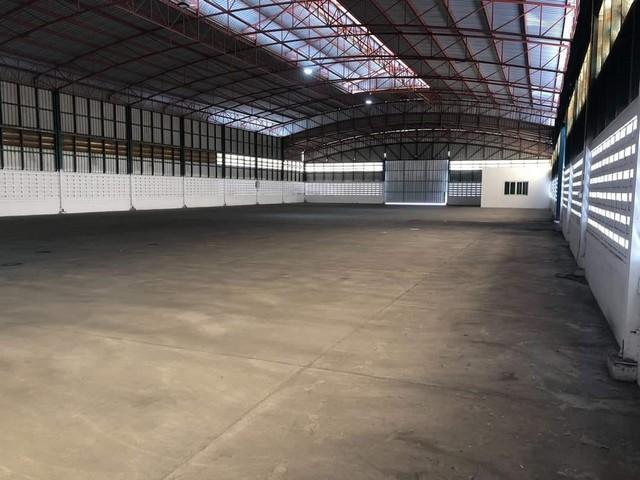 ให้เช่าโกดัง โรงงาน พร้อมสำนักงาน พื้นที่ 1566 ตรม ย่านบางคูวัด