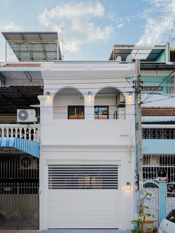 ขาย Townhome หลังใหญ่ Modern Minimal style ย่านเจริญกรุง ใกล้ห้าง ใกล้เอเชียทีค แหล่งเมืองเก่าใจกลางเมือง