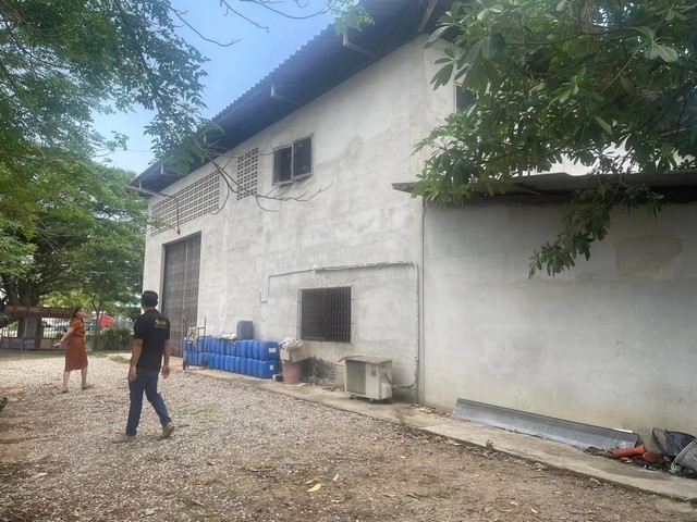 ขายด่วนๆ ที่ดินพร้อมโกดัง ขนาด 250 ตารางวา ติดถนนเพชรเกษม ต.ดอนกระเบื้อง อ.บ้านโป่ง จ.ราชบุรี