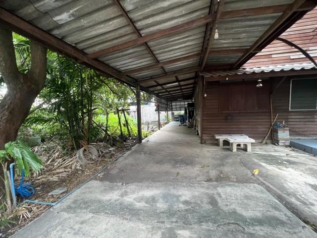 ขาย ที่ดิน 99ตรว. ทำเลดี   ถ.ประชาราษฎร์  อ.เมืองนนทบุรี จ.นนทบุรี  จากปากซอยถึงแปลงที่ดิน 170 เมตร ใกล้แหล่งอำนวยความสะดวก