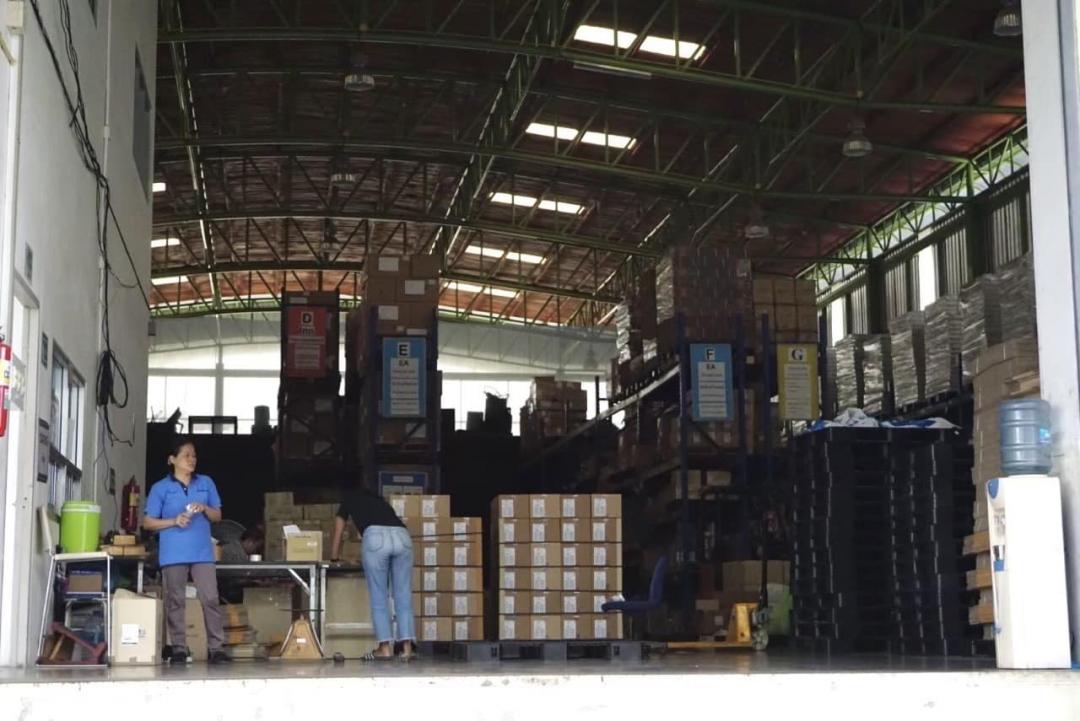 ให้เช่าโกดังคลังสินค้า ขนาด 800 ตารางเมตรพร้อมสำนักงาน ใกล้ห้างพาซิโอลาดกระบังถ.ลาดกระบัง เขต/แขวงลาดกระบัง