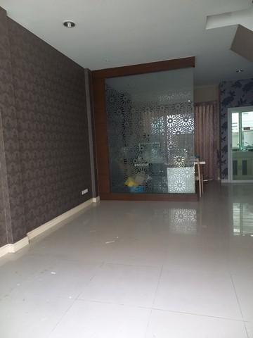 C3899 ขายทาวน์โฮม 3 ชั้น หมู่บ้านบ้านกลางเมือง Urbanion เกษตร-นวมินทร์ 2 ซอยลาดปลาเค้า79 ใกล้เลียบด่วน