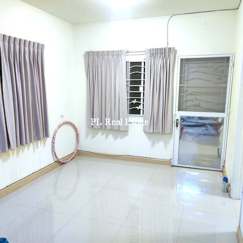 ขายทาวน์เฮาส์ 2 ชั้น โครงการ กัสโต้ บางนา – สุวรรณภูมิ หลังมุม วิวหน้าสวน  ใกล้ มหาวิทยาลัยหัวเฉียวเฉลิมพระเกียรติ เหมาะอยู่อาศัย  