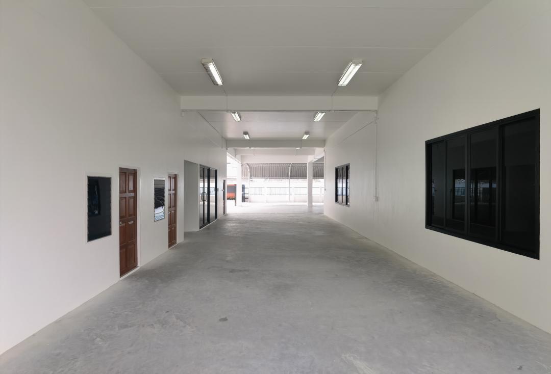 C3873 ให้เช่าสำนักงาน 3 ชั้น พร้อมโกดังชั้นล่าง ย่านบางนา สำโรง ซอยแบริ่ง15 ปากซอยมีร้านค้า ร้านสะดวกซื้อ ใกล้รถฟ้าBTSแบริ่ง