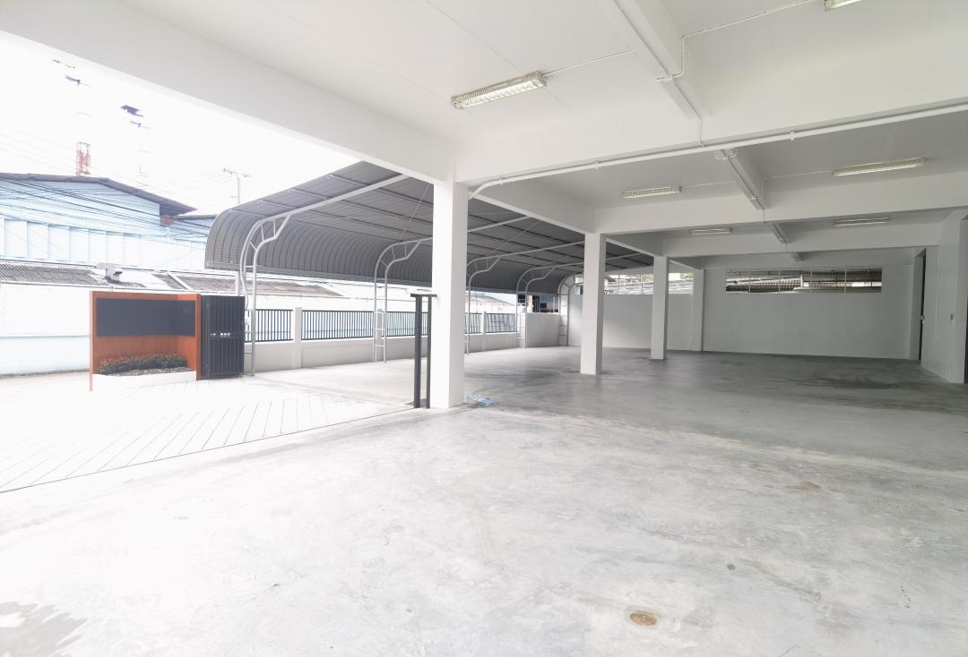 C3873 ให้เช่าสำนักงาน 3 ชั้น พร้อมโกดังชั้นล่าง ย่านบางนา สำโรง ซอยแบริ่ง15 ปากซอยมีร้านค้า ร้านสะดวกซื้อ ใกล้รถฟ้าBTSแบริ่ง