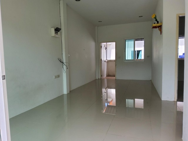 ขายทาวน์เฮ้าส์  แผ่นดินทอง ลิฟวิ่ง โฮม 2 อ.นิคมพัฒนา จ.ระยอง PSC00535