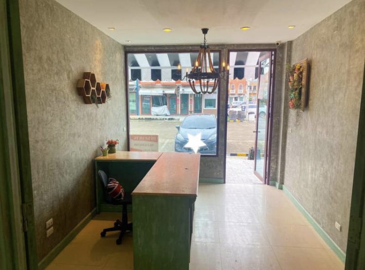 CH882-OS-RE ให้เช่าอาคารพาณิชย์ 3 ชั้น เวนิช ดดิไอริช วัชรพล ตบแต่งสวยมาก