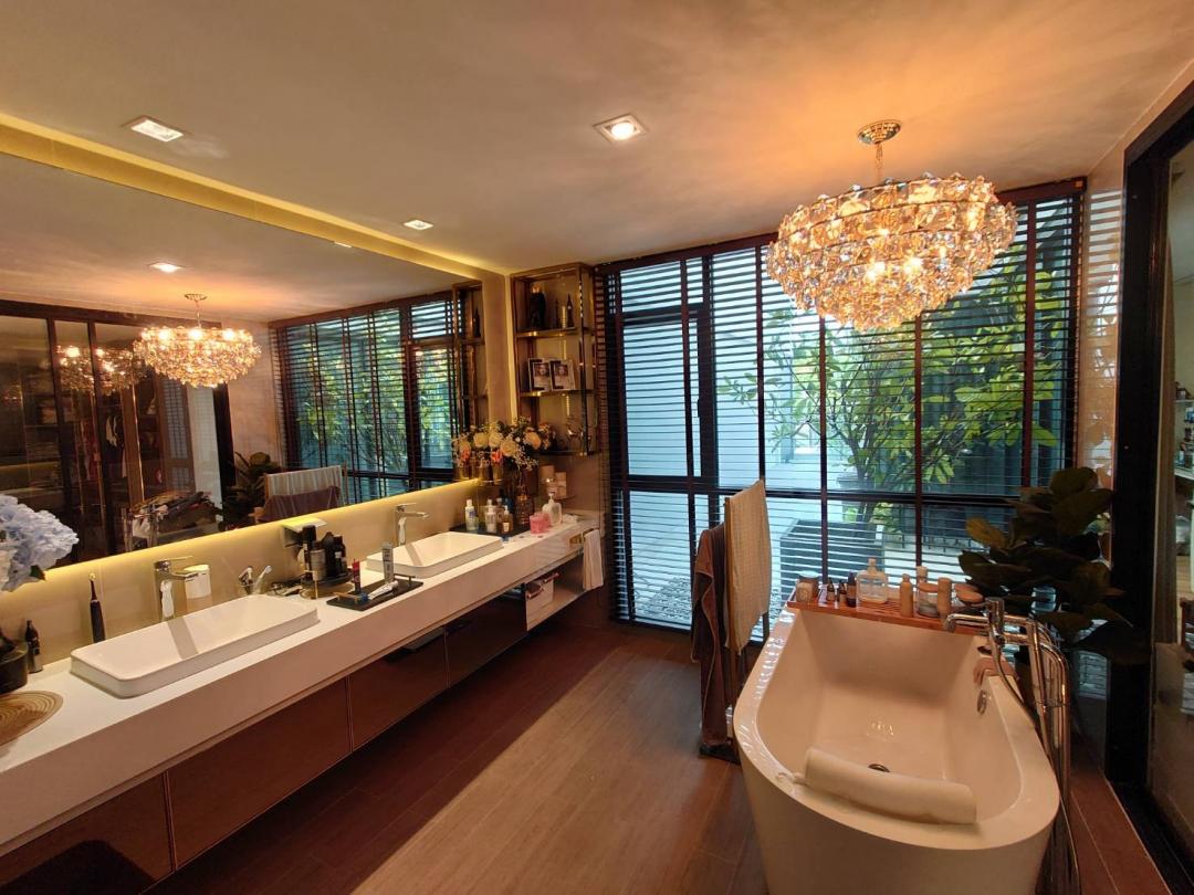 ขายทาวน์โฮม 3.5 ชั้น โครงการ Glam ลาดพร้าว 71 ใกล้เลียบด่วน - รามอินทรา