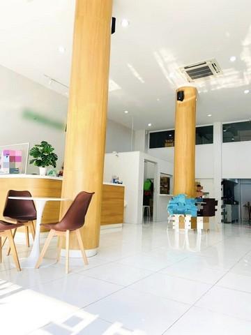 EPL-BR0017 ให้เช่าและขายอาคารพาณิชย์ 2 คูหา 3.5 ชั้น ย่านพระราม 4 ตรงข้ามช่อง 3 พื้นที่ 450 ตรม 3 ห้องน้ำ  ติดสวนเพลินมาเก็ต ตึกรีโนเวทใหม่