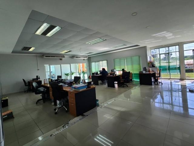 ให้เช่าโรงงาน 4,500 ตรม พื้นที่สีม่วง มีใบ รง .4 ติดเครน 4 ตัว ใกล้ โรงงาน BYD อำเภอนิคมพัฒนา ระยอง รหัสRK336