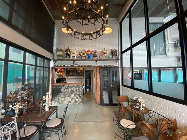 ขายพร้อมผู้เช่า อาคารพาณิชย์ 2 คูหา 4 ชั้น ติดถนนมหิดล : 36.5 ตร.ว. 400 ตร.ม., อาคารสวย แปลงมุม