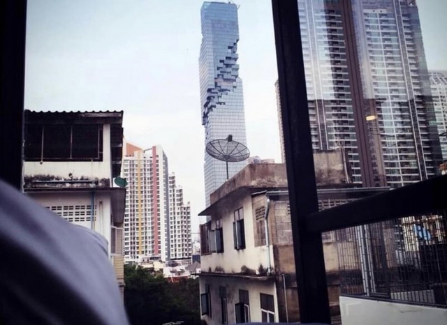 กิจการที่เคยทำเป็นตึกแถวหนึ่งห้อง  อาคารพาณิชย์ 5 ชั้นมีดาดฟ้า สีลม บางรัก กรุงเทพ