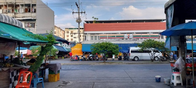 ขาย บ้านแฝด 2 หลังพร้อมผู้เช่า ในนิคมอุตสาหกรรมนวนคร จ.ปทุมธานี  