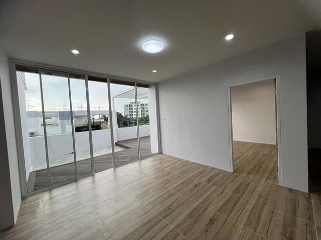 POR3426 ให้เช่า โฮมออฟฟิศ 4 ชั้น ซอยอ่อนนุช 70-1 ใกล้รถไฟฟ้าสถานีศรีนุช สร้างใหม่ พื้นที่ 900 ตรม. 