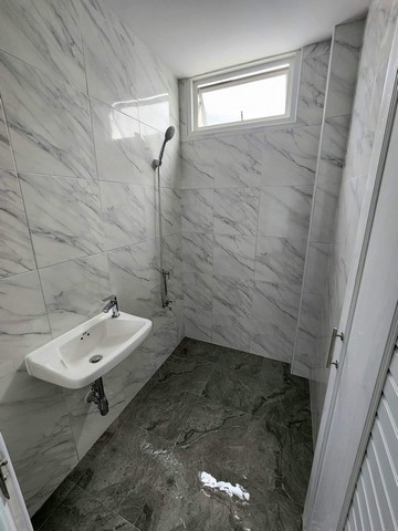 ขายโกดังพร้อมสำนักงาน เนื้อที่ 100 ตรว. พื้นที่ประมาณ 700 ตรม. บางบอน 3