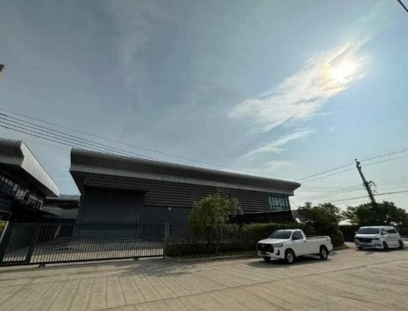 ให้เช่าโกดังโรงงาน พื้นที่ 645 ตรม. ซอยคิงคอง เทพารักษ์ ใกล้กรมศุลกากรบางเสาธง 