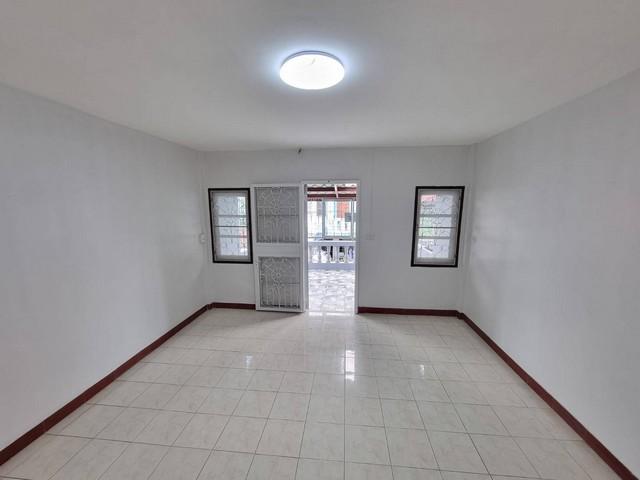 ขาย หมู่บ้านพงษ์ศิริชัย4  หนองแขม เพชรเกษม81  แถมระเบียงหน้าหลัง   1.69 ล้านบาท 