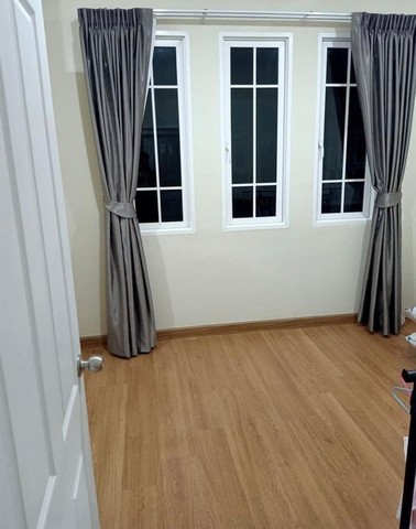 ทาวน์เฮ้าส์ขาย หมู่บ้านโกลเด้น ทาวน์ ปิ่นเกล้า-จรัญสนิทวงศ์ นนทบุรี