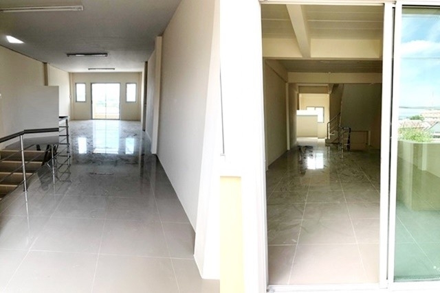 โรงเรียน วัดไทรใหญ่ บิ๊กซี ไทรน้อย อาคารพาณิชย์ใหม่ 3 ชั้น 17ตรว.192ตรม. 2นอน 4น้ำ จอดรถได้หลายคัน 