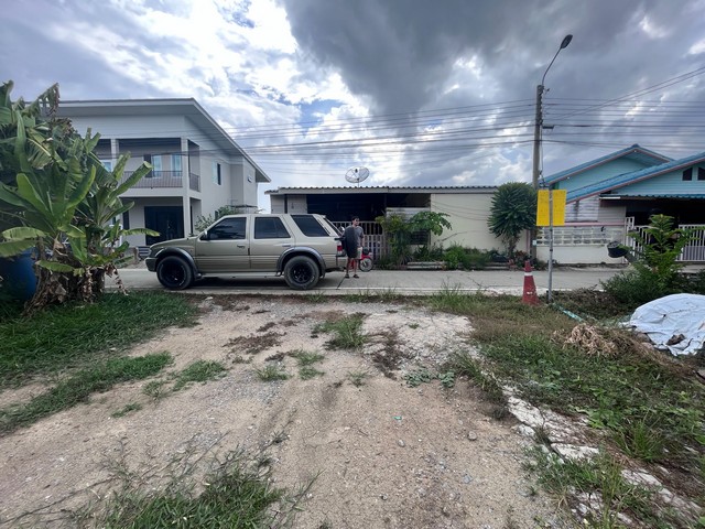 ที่ดินถมแล้ว 50 ตรว. ซ.นายตึ๋ง ศาลากลาง นนทบุรี ใกล้ศาลายา เข้าออกได้หลายทาง เหมาะสร้างบ้าน โฮมออฟฟิศ โกดัง