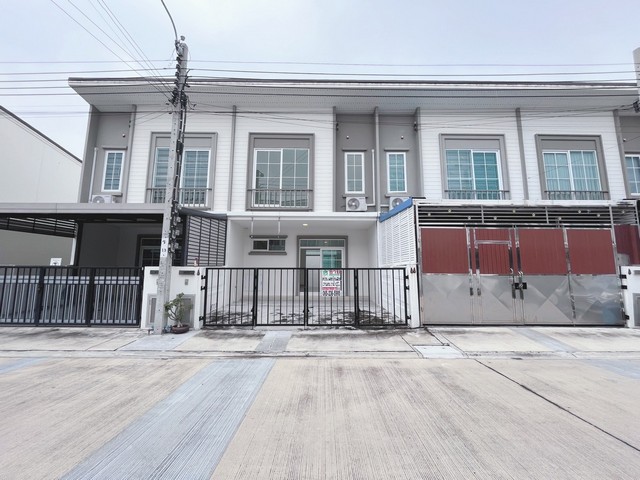 ทาวน์เฮ้าส์ 3 นอน 2 น้ำ สภาพใหม่ Q-District คิวดิสทริค สุขสวัสดิ์-วงแหวนพระราม3 อยู่ซอยสุขสวัสดิ์76 พระประแดง 