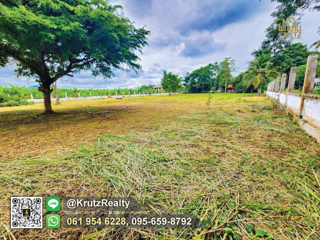 ขายที่ดินวิวเขา 3 ไร่ 112 ตร.ว.บรรยากาศดี  ล้อมรั้วอย่างดีพร้อมบ้านทรงไทย ต. ลวงเหนือ  อ. ดอยสะเก็ด  จ. เชียงใหม่