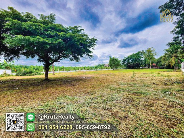 ขายที่ดินวิวเขา 3 ไร่ 112 ตร.ว.บรรยากาศดี  ล้อมรั้วอย่างดีพร้อมบ้านทรงไทย ต. ลวงเหนือ  อ. ดอยสะเก็ด  จ. เชียงใหม่