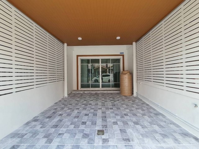 หมู่บ้านเหนือฟ้าโฟร์ ลดแสน จาก 1,790,000 บาท เหลือเพียง 1,690,000 บาท เท่านั้น 