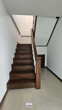 ขายบ้านเดี่ยว 2ชั้น หมู่บ้านจิตอารีย์วิลล์ 2 รีโนเวทใหม่ พร้อมอยู่ บ้านหันหน้าทิศตะวันออก ตำบลพิชัย  ลำปาง