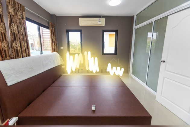 ขายบ้านเดี่ยว โครงการหมู่บ้าน ดิเอ็นเทอร์. (The Enter ) ซอยกาญจนาภิเษก39 แขวงดอกไม้ เขตประเวศ จังหวัดกรุงเทพมหานคร  