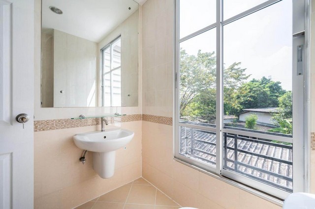 S2465 ขายทาวน์โฮม 3 ชั้น โครงการบ้านกลางเมือง มอนติคาร์โล รัชวิภา รีโนเวทใหม่ ใกล้ตลาดบองมาร์เช่