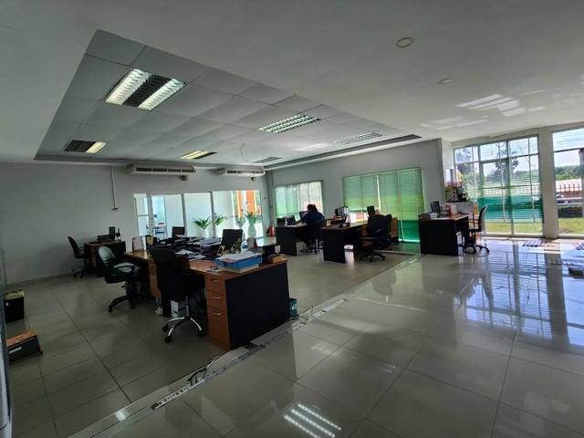 EPL-WH0558 ให้เช่าโรงงานอำเภอนิคมพัฒนา ระยอง พื้นที่สีม่วง  4,500 ตารางเมตร มีใบ รง .4 ติดเครน 4 ตัว ใกล้ โรงงาน BYD ค่าเช่าตรมละ 100 บาท