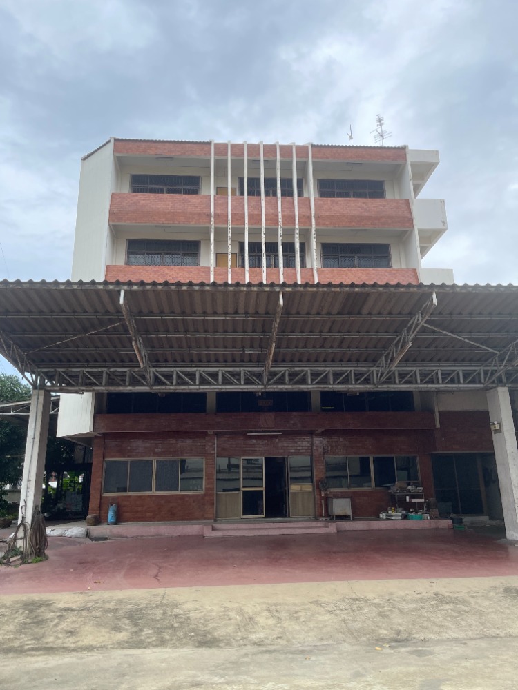 ให้เช่าโกดังพร้อมอาคารพาณิชย์ ในเนื้อที่ 3 ไร่ ถนนสุขสวัสดิ์  อำเภอพระประแดง ใกล้ทางด่วนกาญจนาภิเษกเพียง 1 กม.