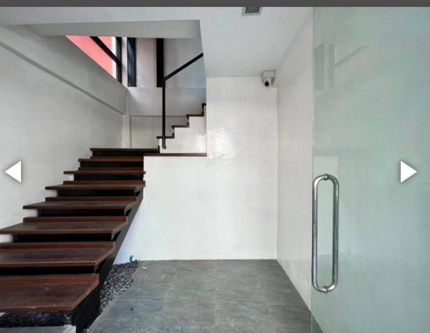 EPL-HR2789 ให้เช่าอาคาร 4ชั้น ย่านถนนพลับพลาไชย ถนนบำรุงเมือง ป้อมปราบศัตรูพ่าย พื้นที่ใช้สอย 200 ตารางเมตร ทำเลดีใจ จอดรถได้หลายคัน