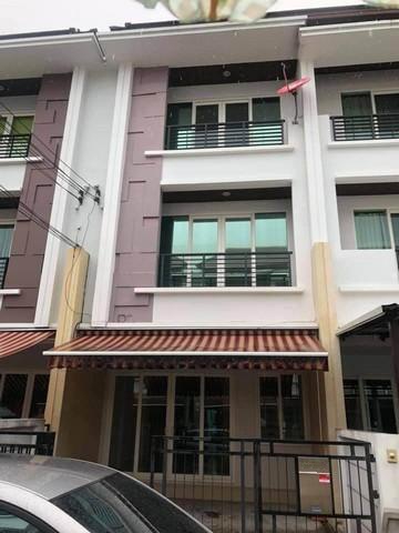 C3918 ให้เช่าทาวน์โฮม 3 ชั้น โครงการบ้านกลางเมือง S-Sense พระราม 9-ลาดพร้าว ใกล้ทางด่วน