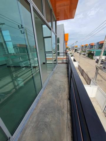 ให้เช่าโกดังพร้อมออฟฟิศ พื้นที่ใช้สอย 500 ตารางเมตร บางขุนเทียน เทียนทะเล ถนนพระราม2 