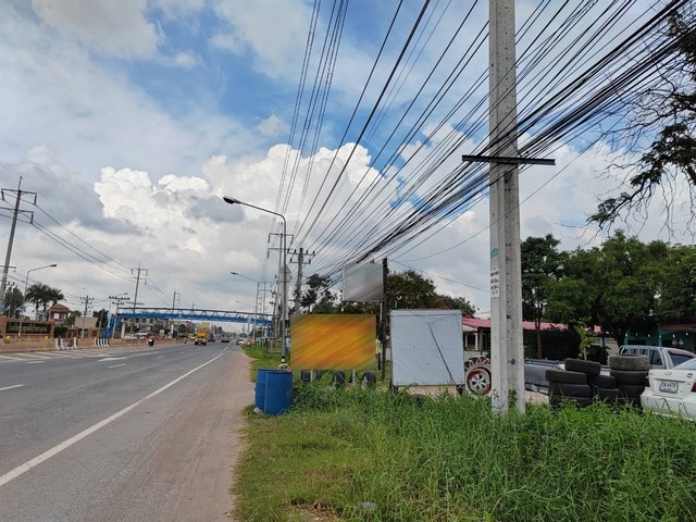 ขายด่วนหาไม่ได้แล้วที่ดินทำเลทอง 6-0-33.5 ไร่ ติดถนนสุรนารายณ์  ตรงข้ามโรงเรียนบุญเหลือวิทยานุสรณ์  อ.เมือง   จ.นครราชสีมา  ZE574